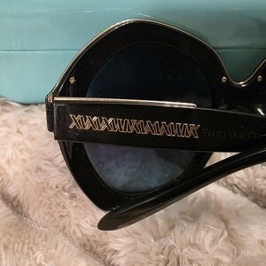 Authentic Tiffany & Co. Black Oversized Round Sunglasses
